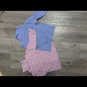 2 cute turtlenecks 3T